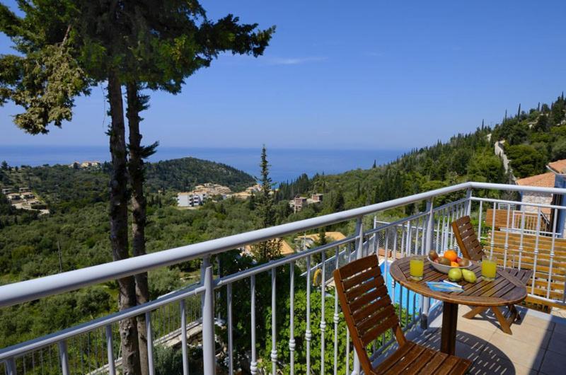 Agios Nikitas Resort Villas Exteriör bild